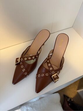 Mostrin Brown Pointed Toe Kitten Heel Mules Gold Buckle Size 11
